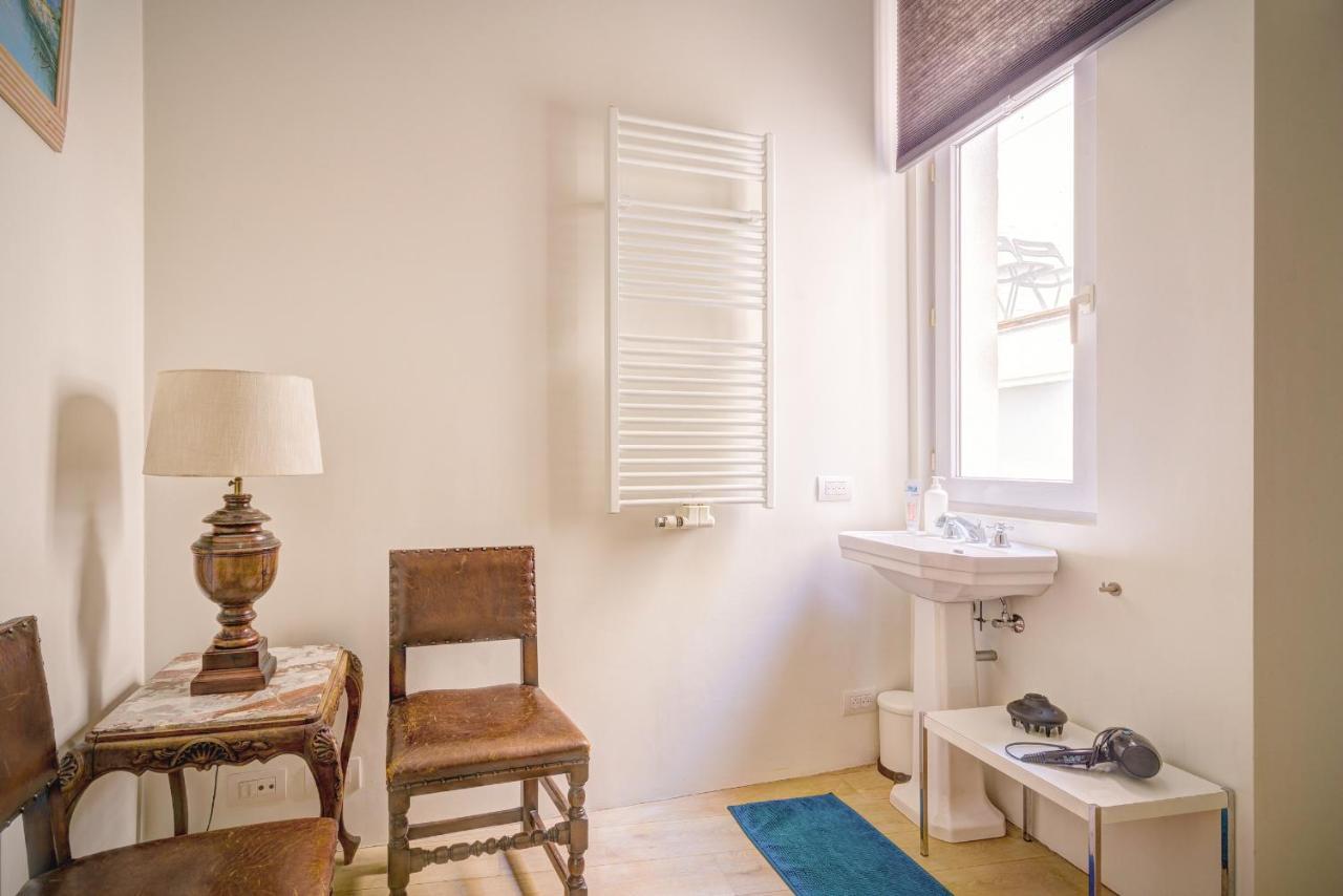 The Bright Stone Lodge. Heart Of Antwerpen Exteriör bild